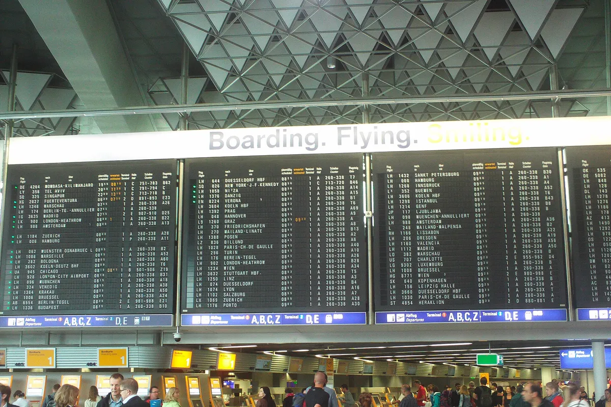 FRA terminal 1 departures