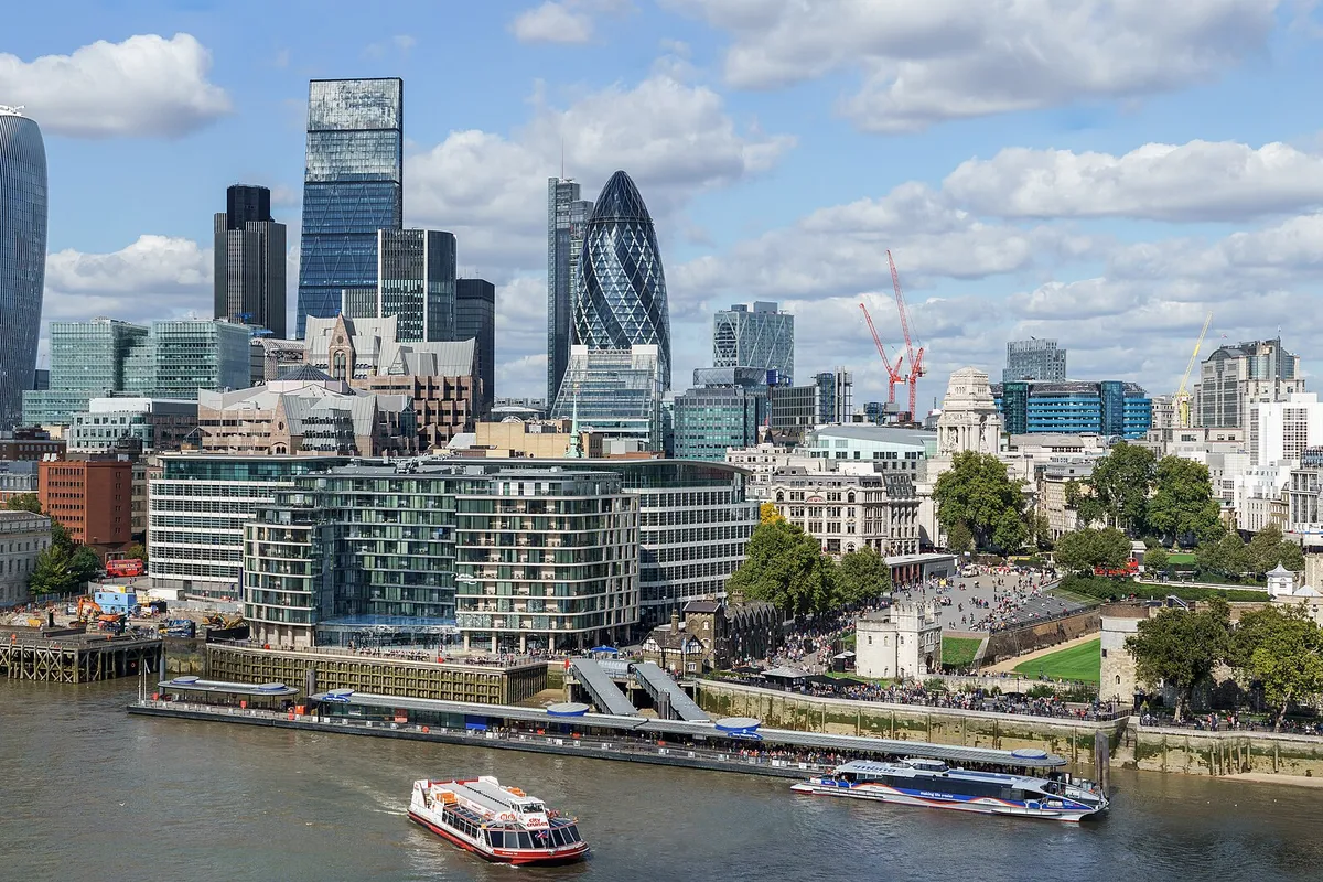 City of London skyline from London City Hall - Sept 2015 - Crop Aligned