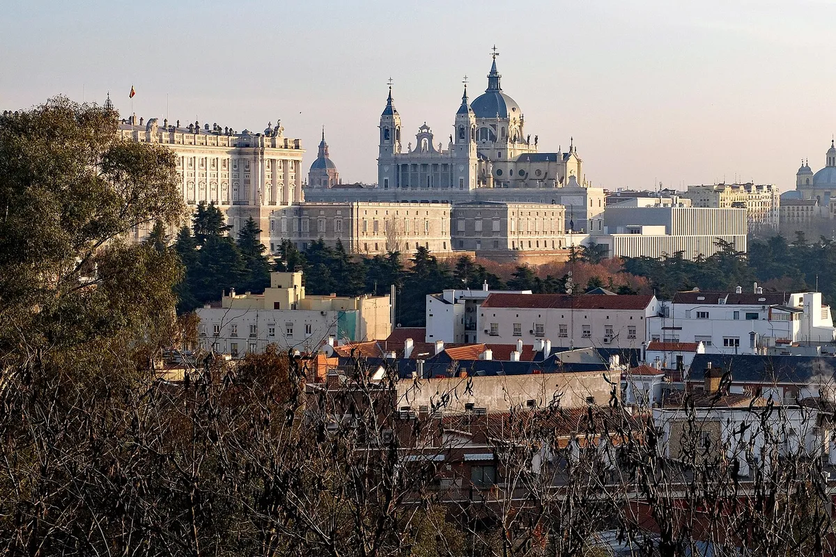 Skyline-town-palace-city-cityscape-panorama-798119