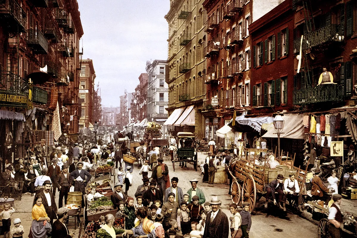 NYC Mulberry Street 3g04637u
