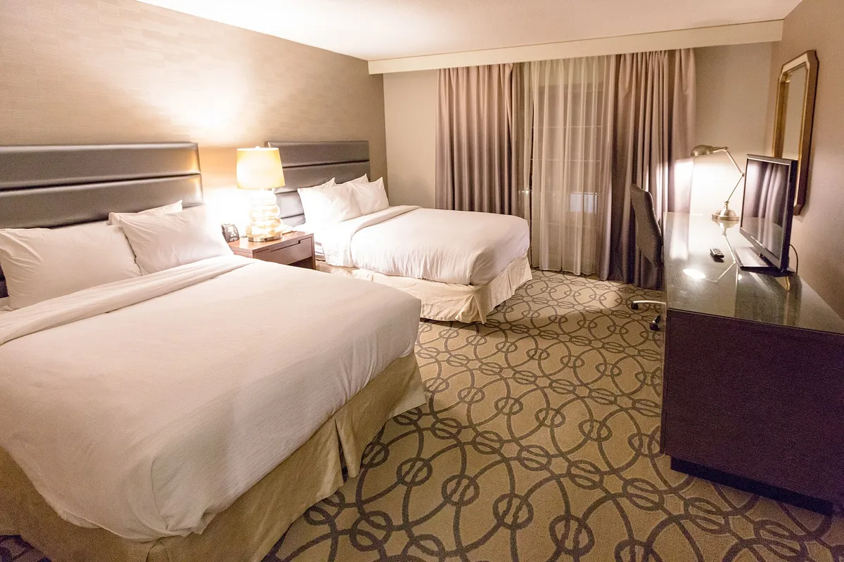 Hotel Room - Embassy Suites by Hilton St. Paul Downtown (31347597404)