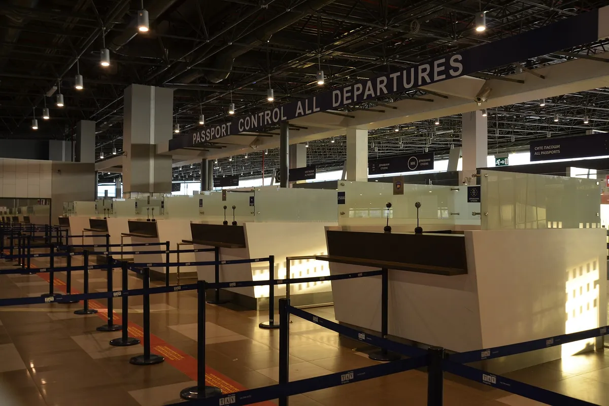 DSC-0053-passport-control-skopje-airport-july-2017