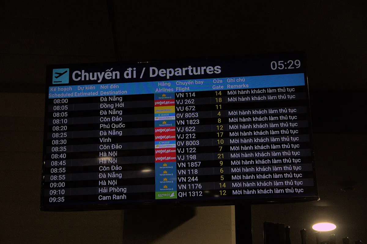 VVTS Terminal 1 Departures Board